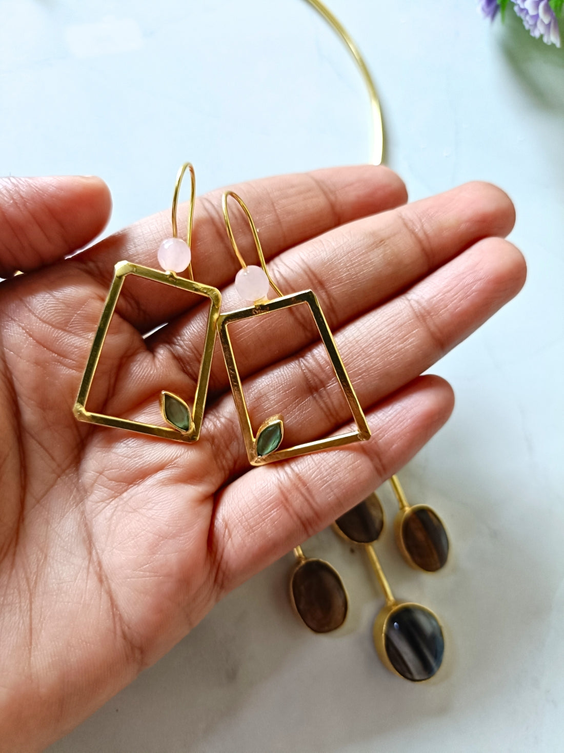 Geometric Shell & Stone Hasli Set