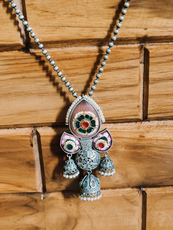 Veeksha Panchi Kundan Pendant Set