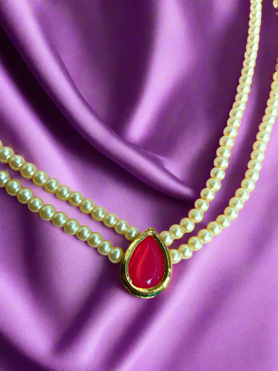 Priyasi Pearl Necklace