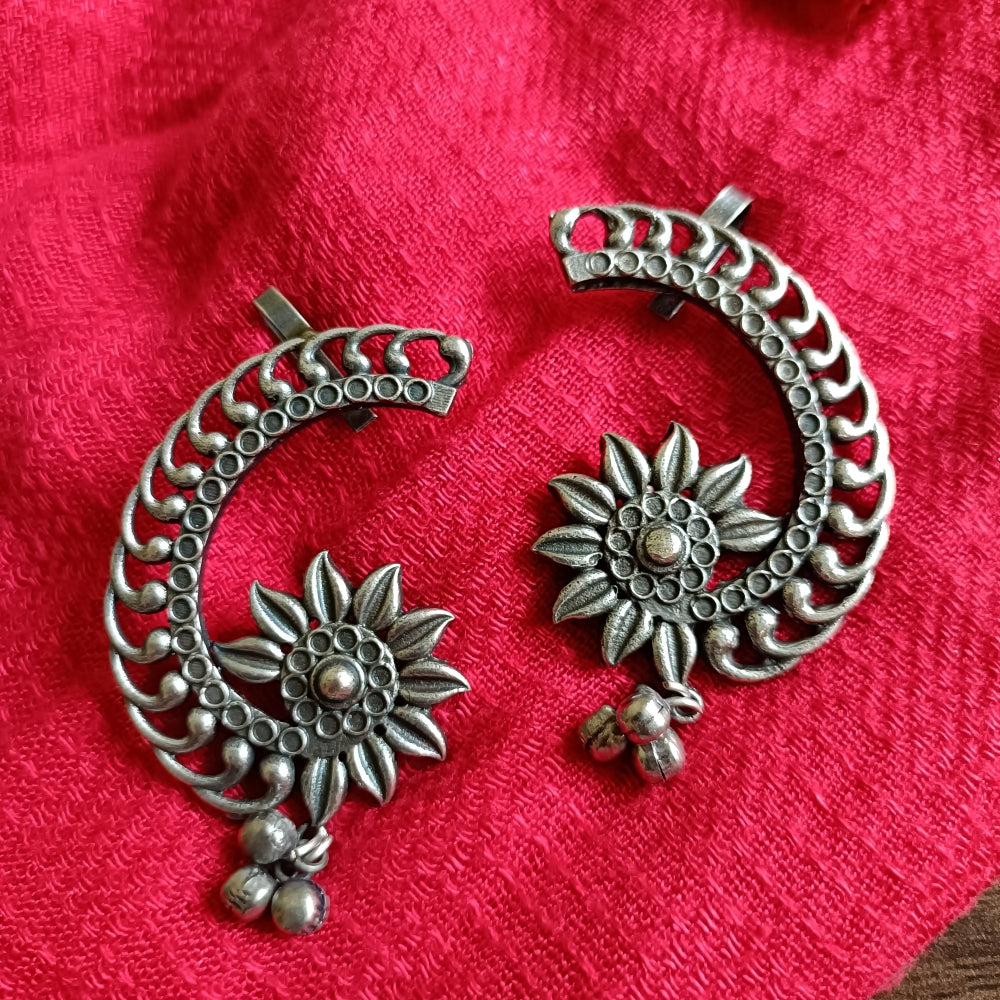 Araya Silver Oxidised Earcuff
