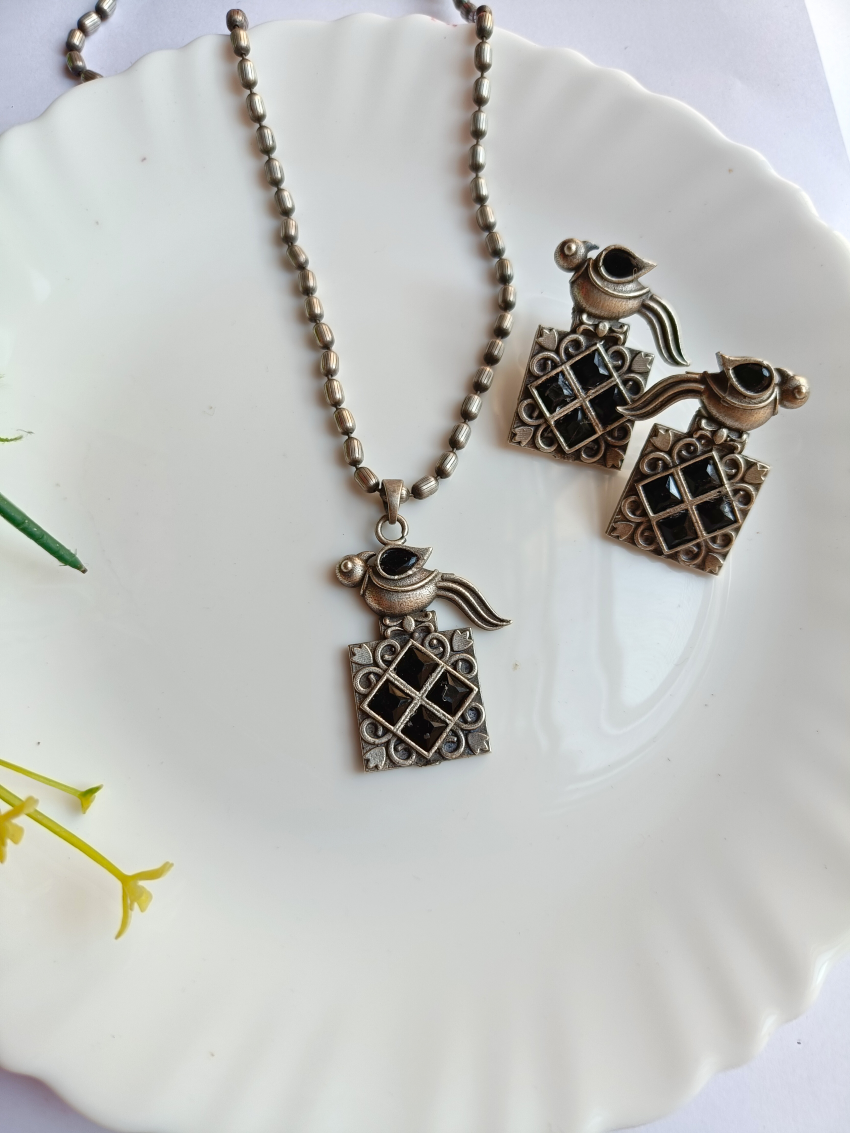 Bird Pendant Set