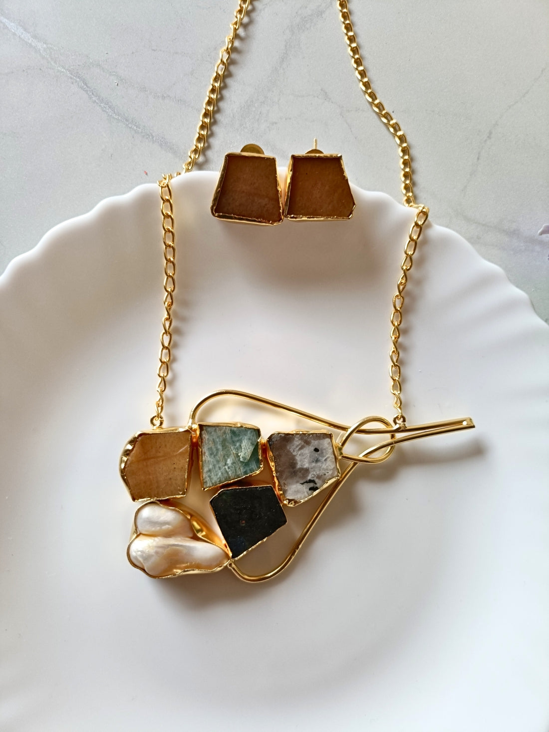 Raw Stone Contemporary Pendant Set