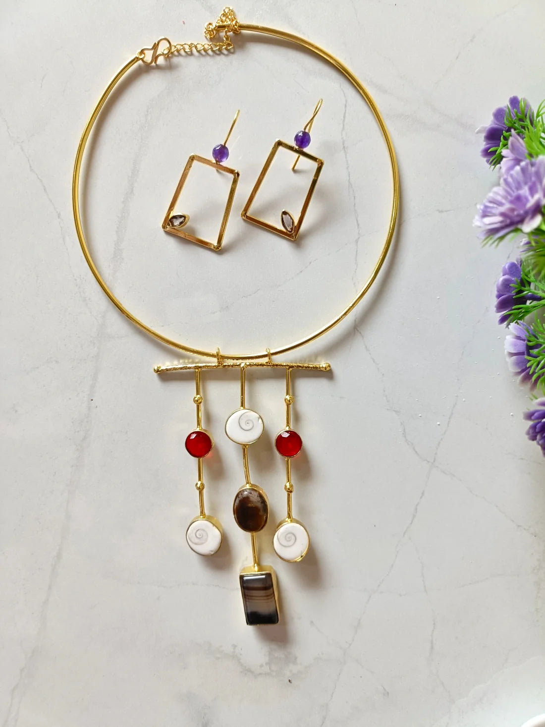 Geometric Shell & Stone Hasli Set