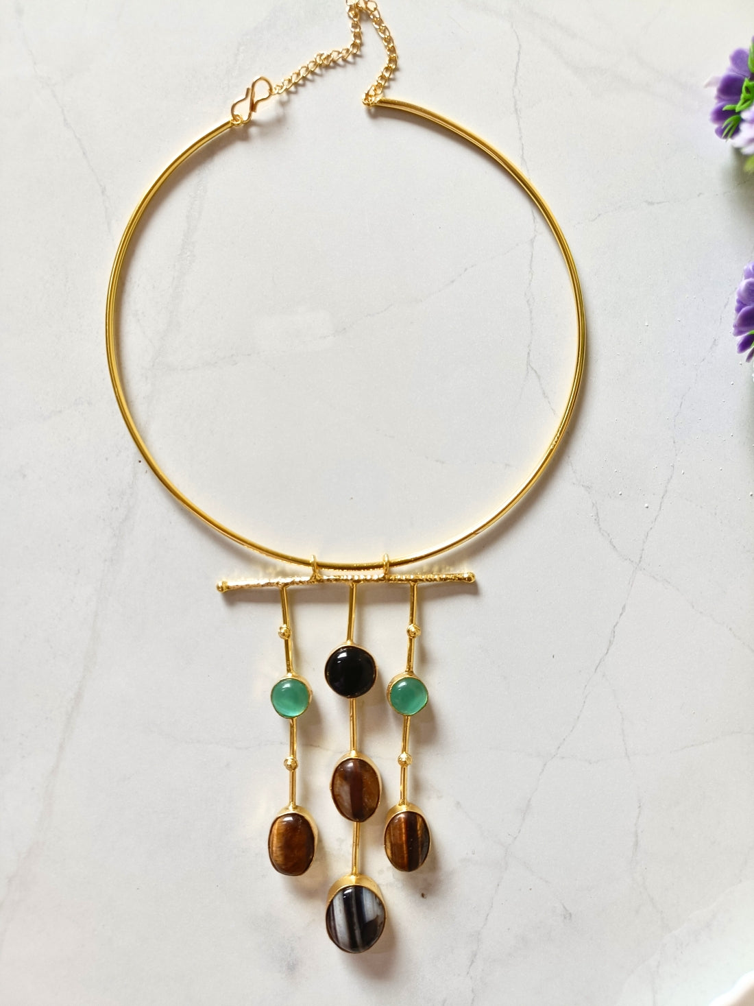 Geometric Shell & Stone Hasli Set