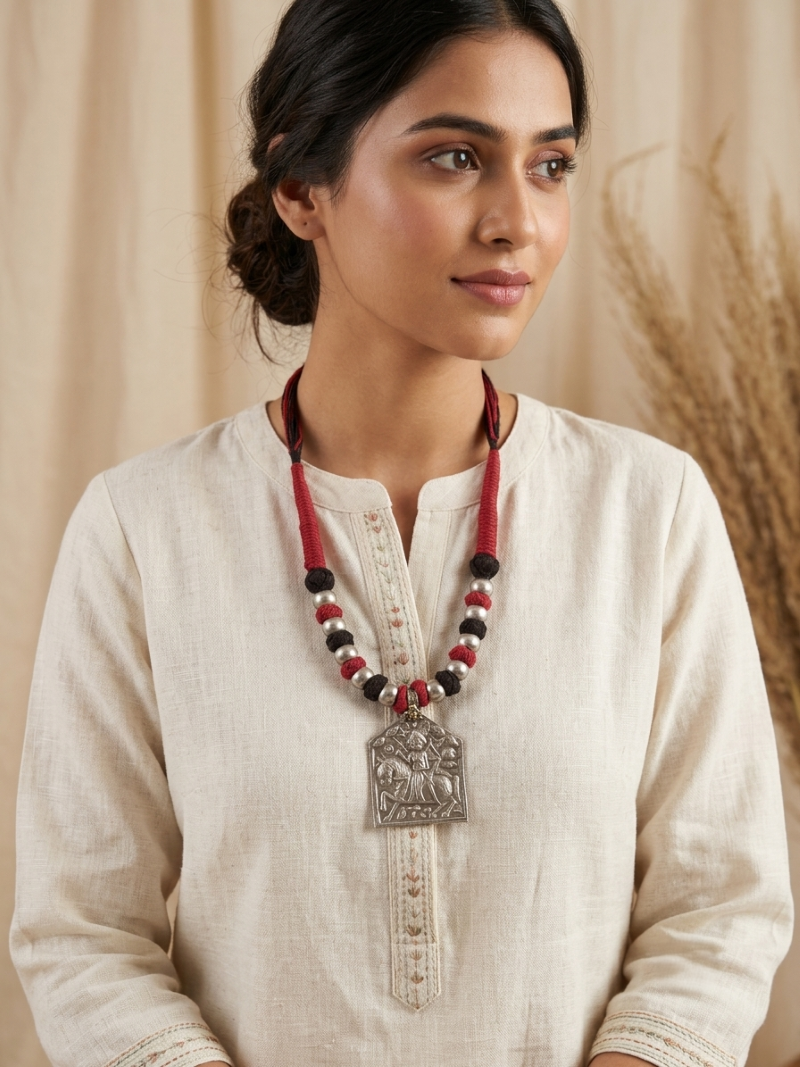 Black-Pink Designer Thread Necklace