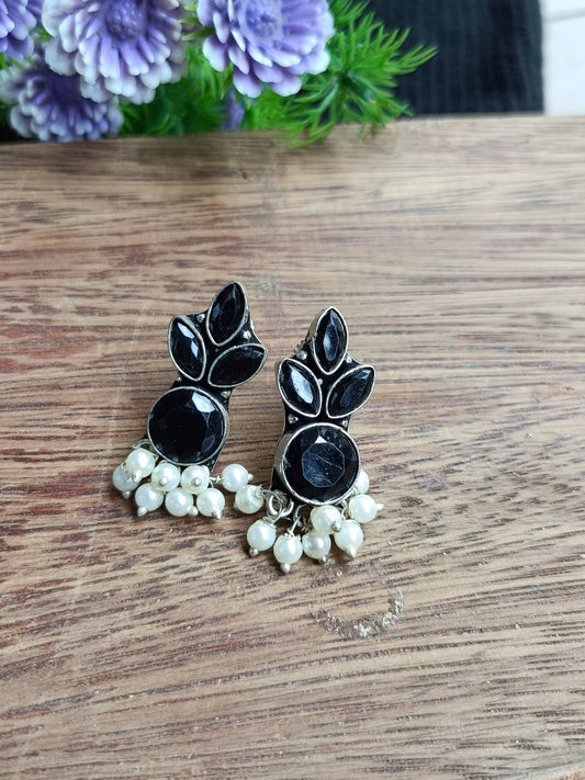 Arini stud Earrings
