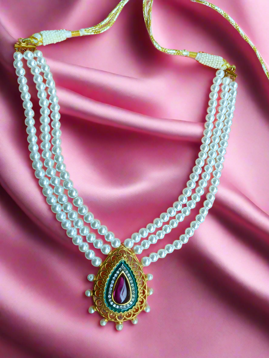 Celina Pearl Necklace