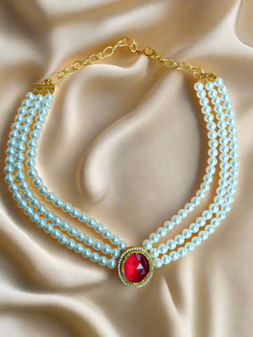Ila Pearl Necklace