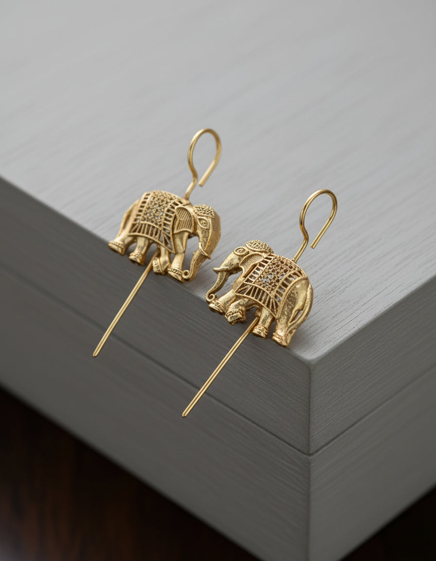 Elina Needle Earcuff