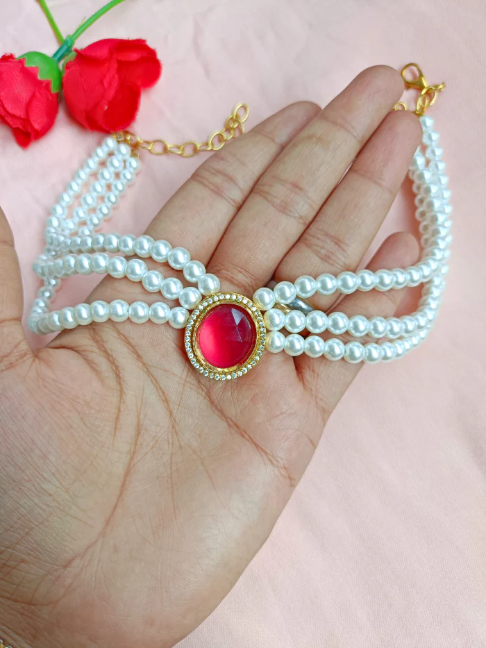 Ila Pearl Necklace