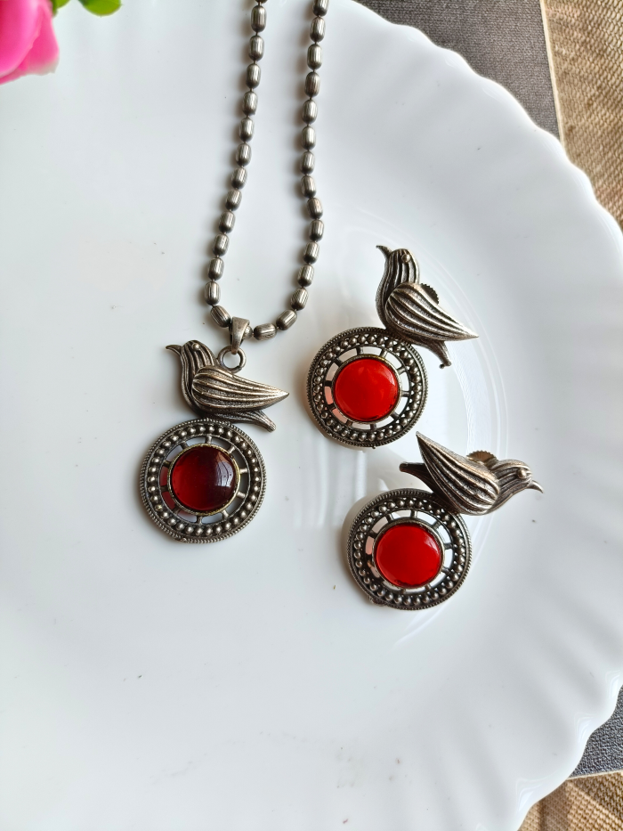 Athira Bird Pendant Set