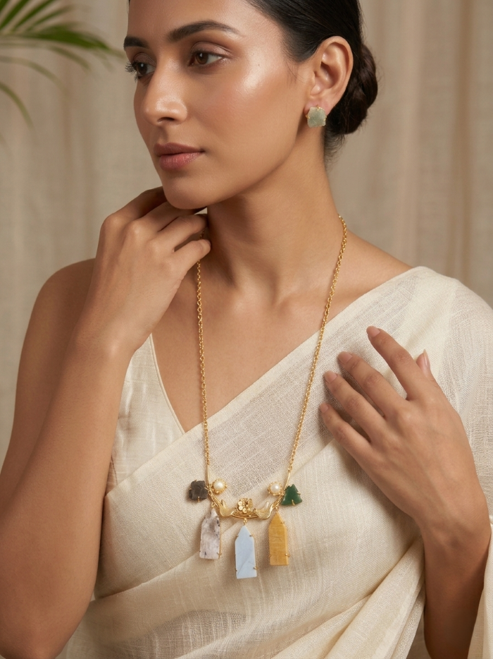 Raw Stone Bird Motif Pendant Set