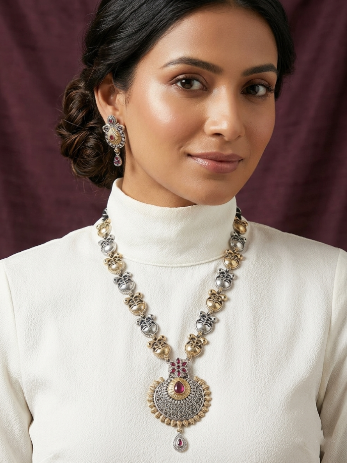 Rivitika Dual Tone Pendant Set