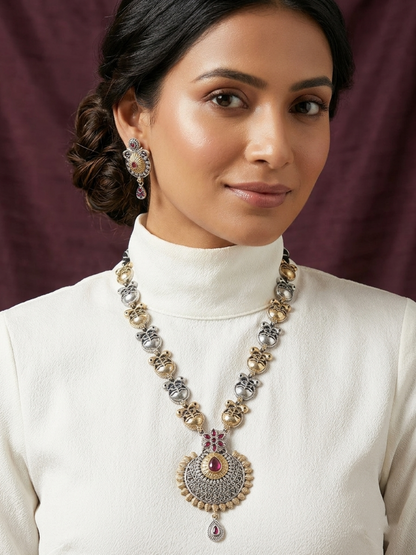 Rivitika Dual Tone Pendant Set