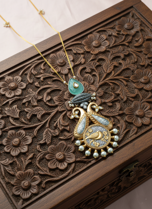 Amrapali Bird Motif Pendant