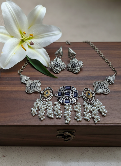 Dual tone choker necklace