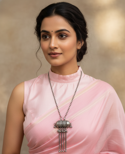 Unniya Statement Oxidised Pendant