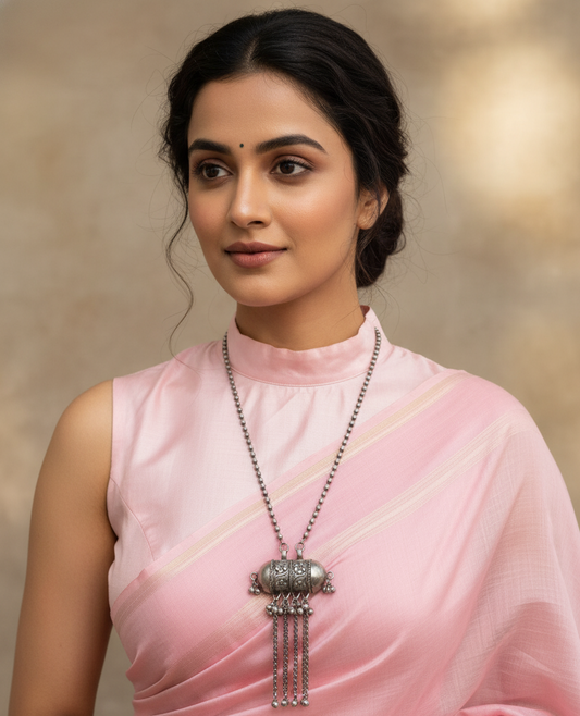 Unniya Statement Oxidised Pendant
