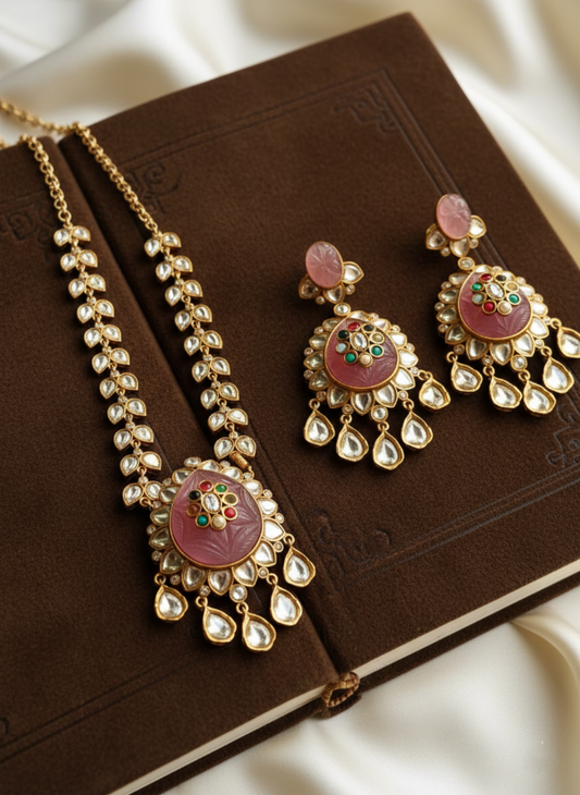 BLUSH MOISSANITE NECKLACE SET