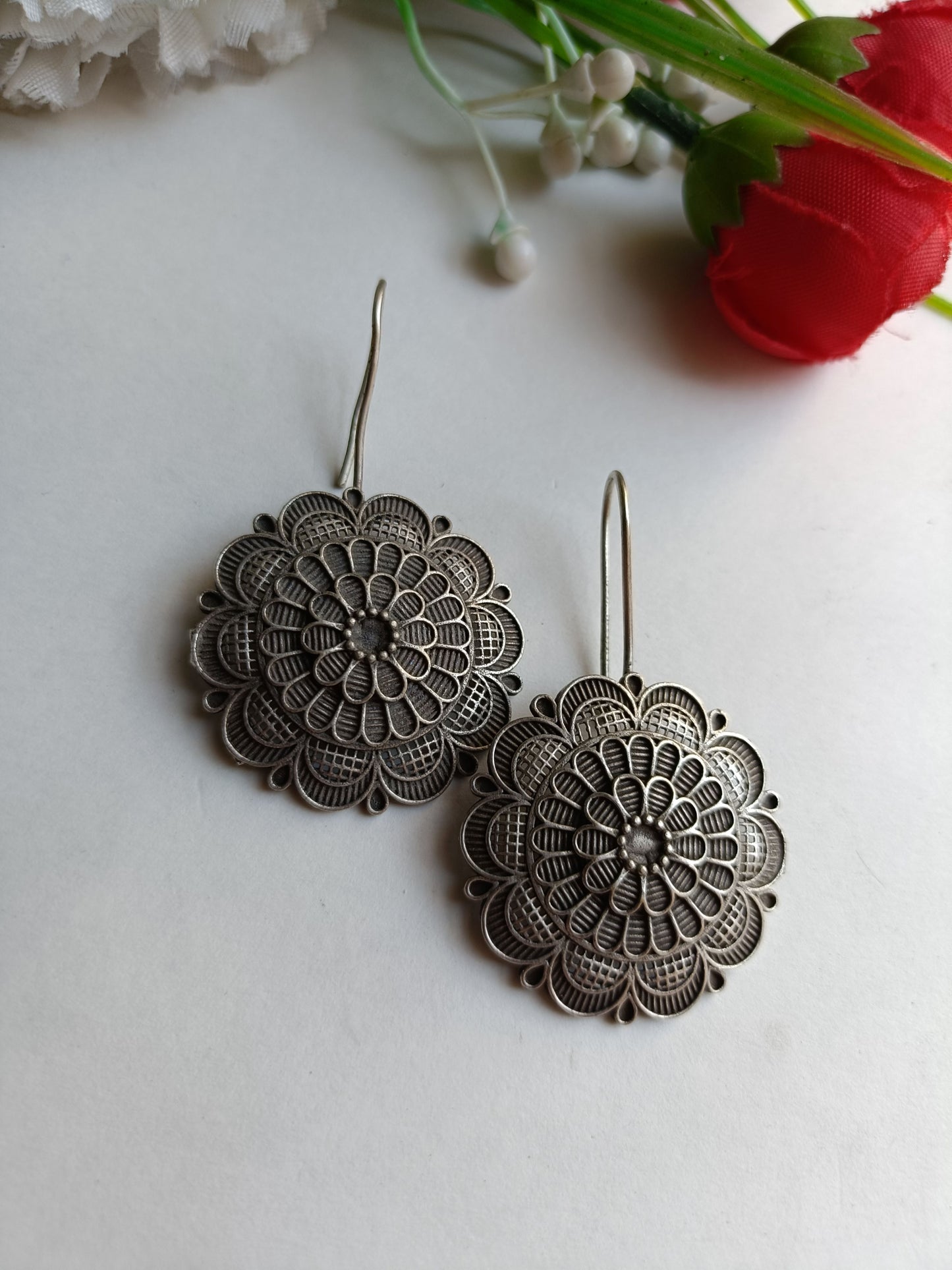 Aamini Hook Earrings