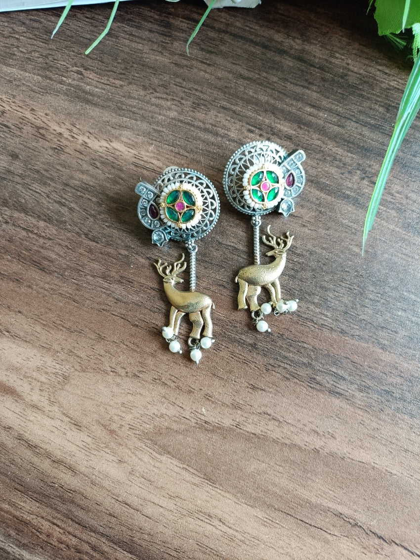 Vaarnika Kundan Earrings