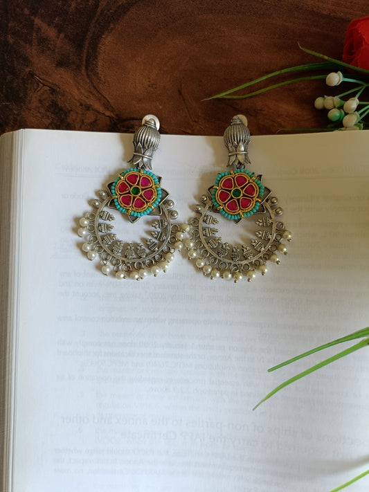 Saanj Panchi Kundan Earrings