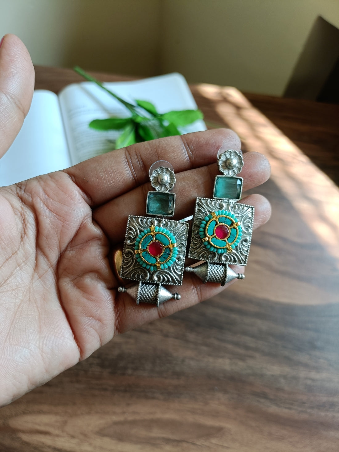 Kalpi Panchi Kundan Earrings