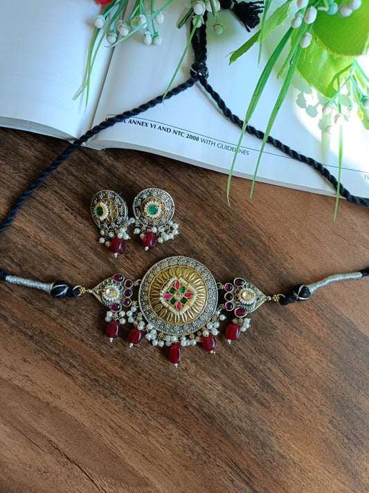 Dhravi Panchi Kundan Choker