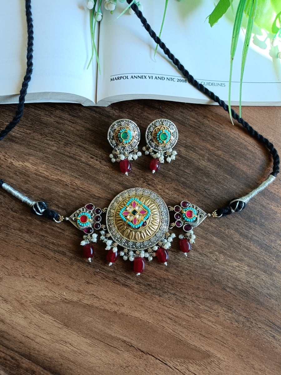 Dhravi Panchi Kundan Choker