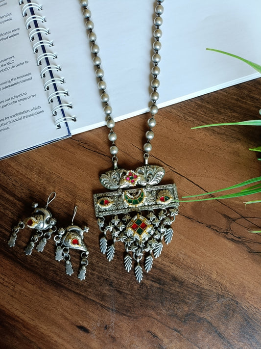 Rama Kundan Pendant Set