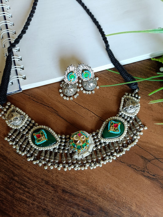 Hemlata Kundan Choker Set