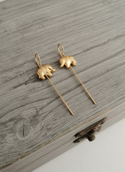 Carved Elephant Earcuff