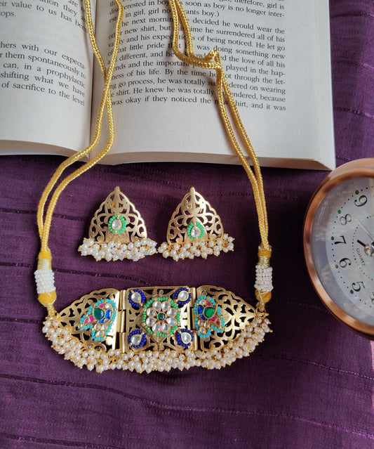 Dual Tone Pearl Choker