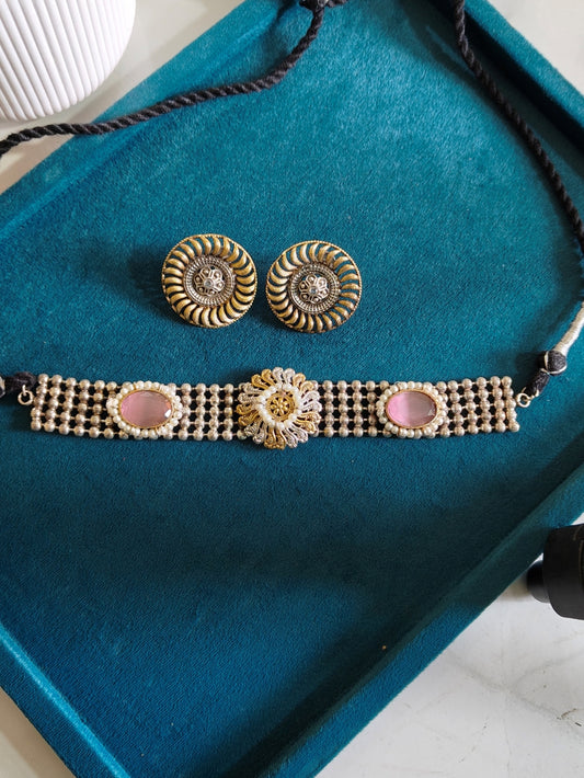 Dual tone necklace set