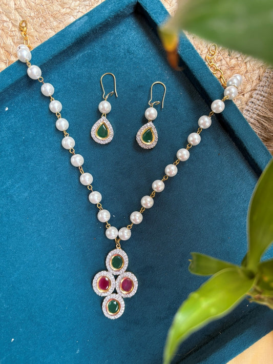 Ruby-Green Pearl Necklace Set