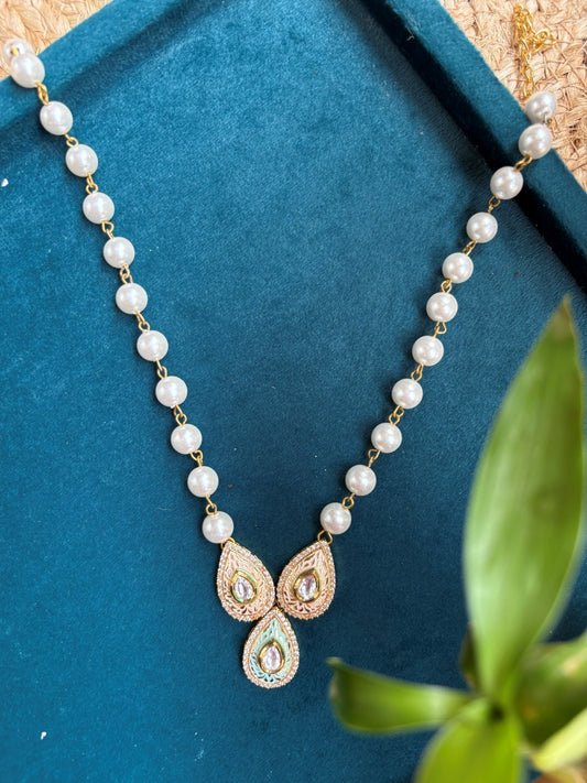 Kundan Pearl Droplet Necklace
