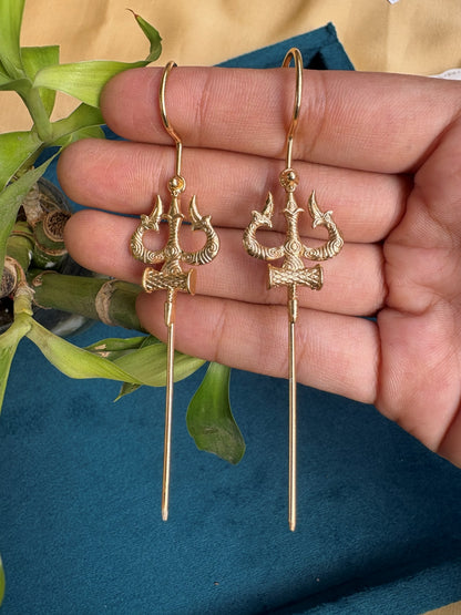 Golden Trishul Needle Earcuff