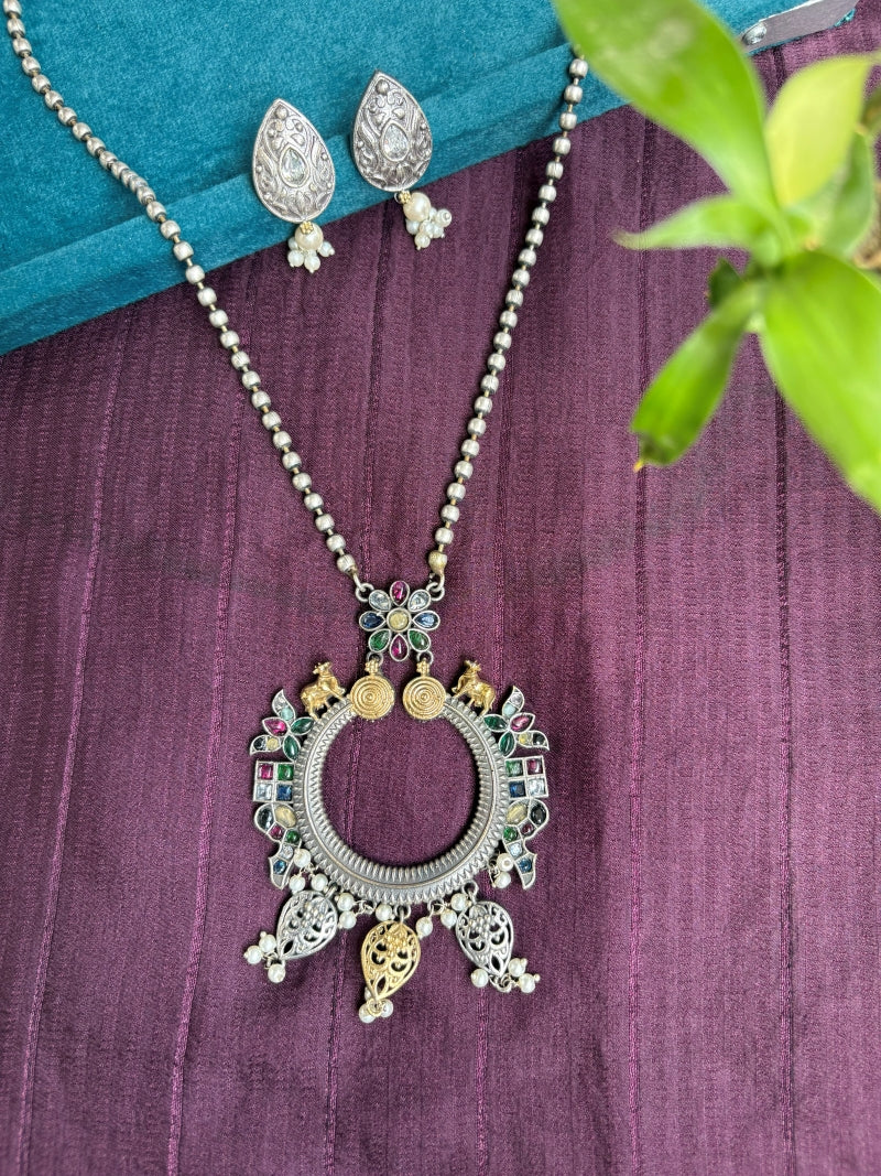 Dual Tone Chain Pendant Set