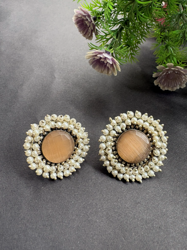 Ahiraa Stud Earrings