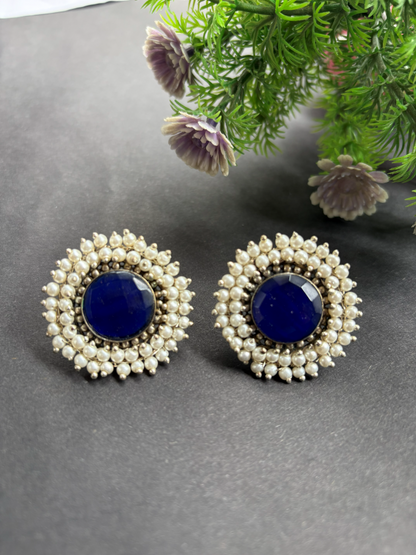 Ahiraa Stud Earrings