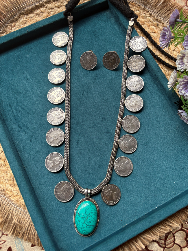 Victoria Statement Necklace