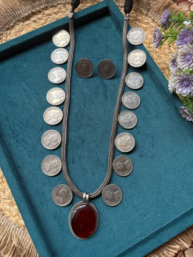 Victoria Statement Necklace