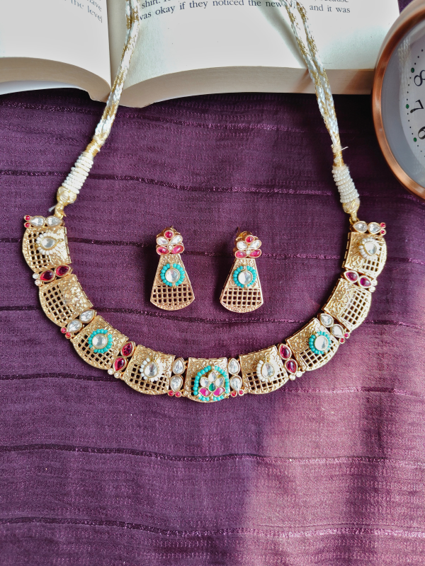 Manreet Panchi Kundan Necklace Set