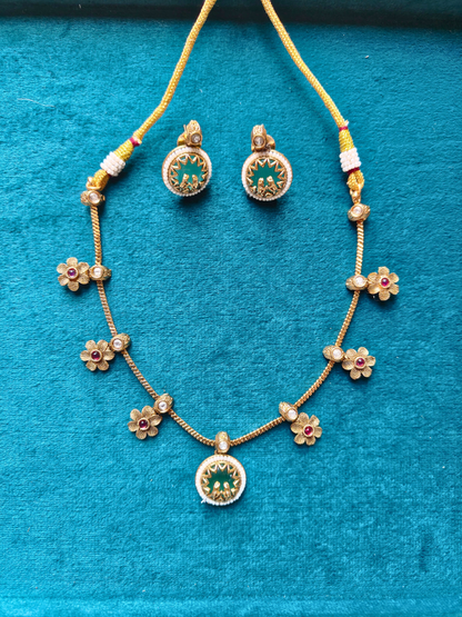 Floral Necklace Set