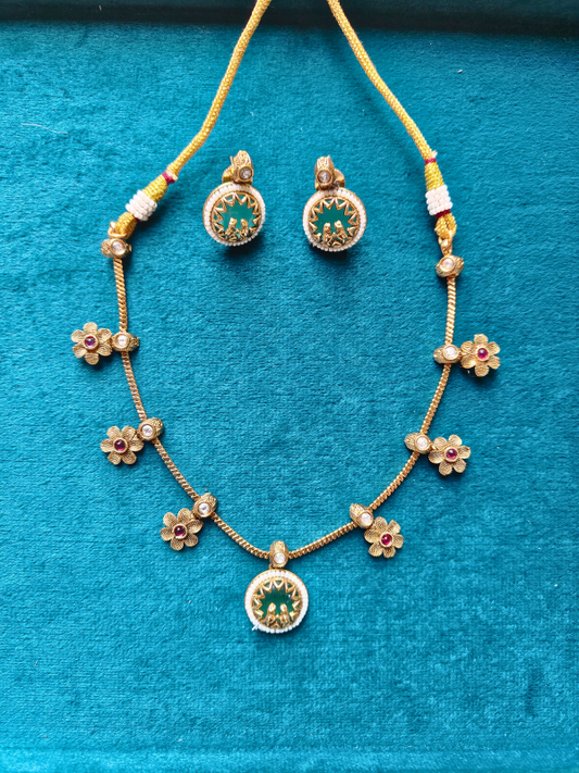 Floral Necklace Set