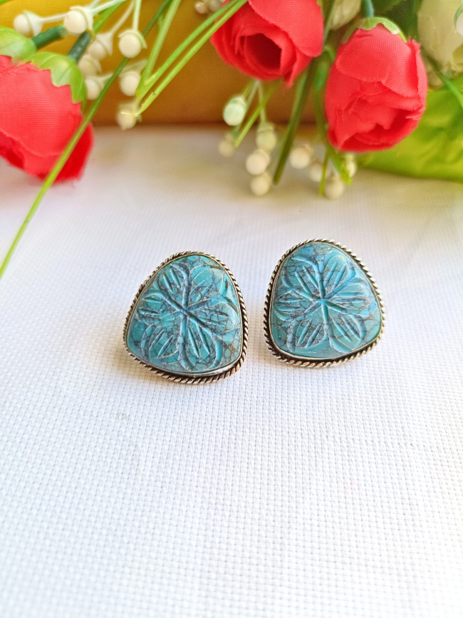 Noor Blue Stud Earrings