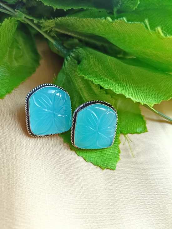 Carving Blue Stud Earrings