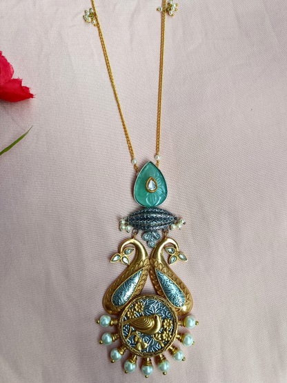 Amrapali Bird Motif Pendant