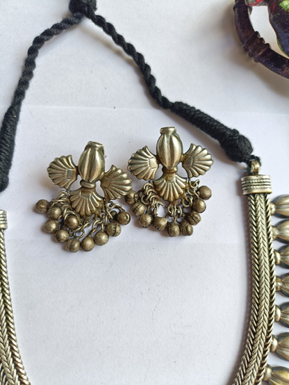 Vanshika Necklace Set