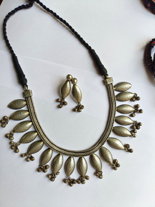 Namita Necklace Set